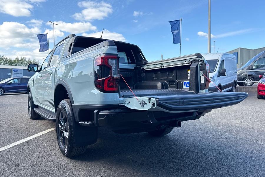 Ford RANGER Photo b50b90cd-8b81-4184-b0fe-e71f9c3d9455.jpg