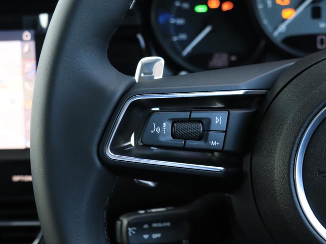 PORSCHE Macan Photo 24