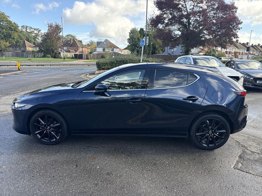 Mazda Mazda3 Photo b52dfaf3-30ba-4bed-862d-469c8abb23c7.jpg
