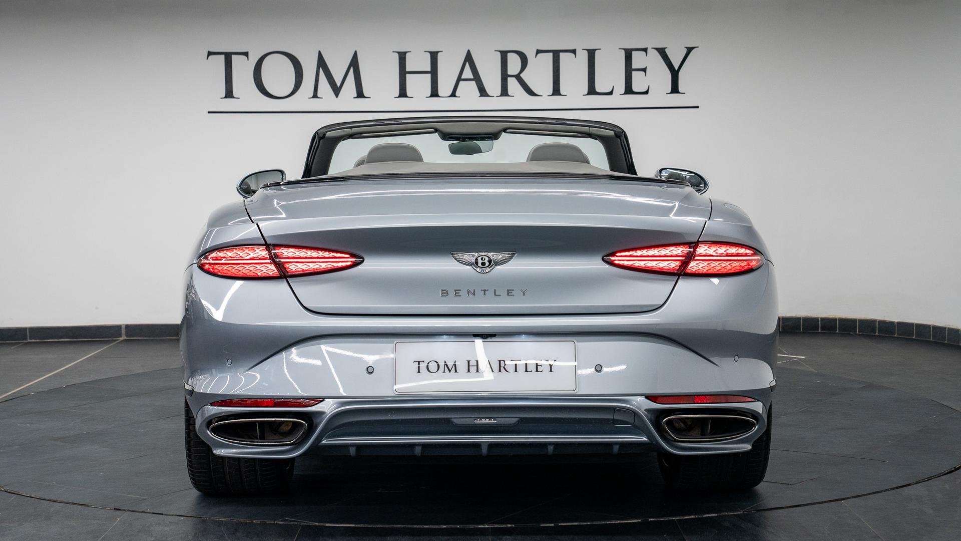 Bentley Continental Photo b532f2f6-a86b-4fa5-b1e9-745f86c7bddc.jpg