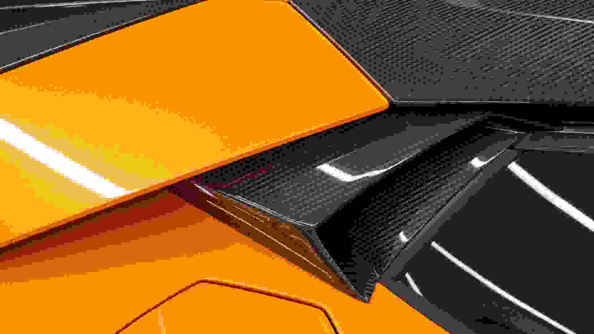 Lamborghini AVENTADOR SV Photo b53ab675-947b-485a-a575-08fe2644d252.jpg