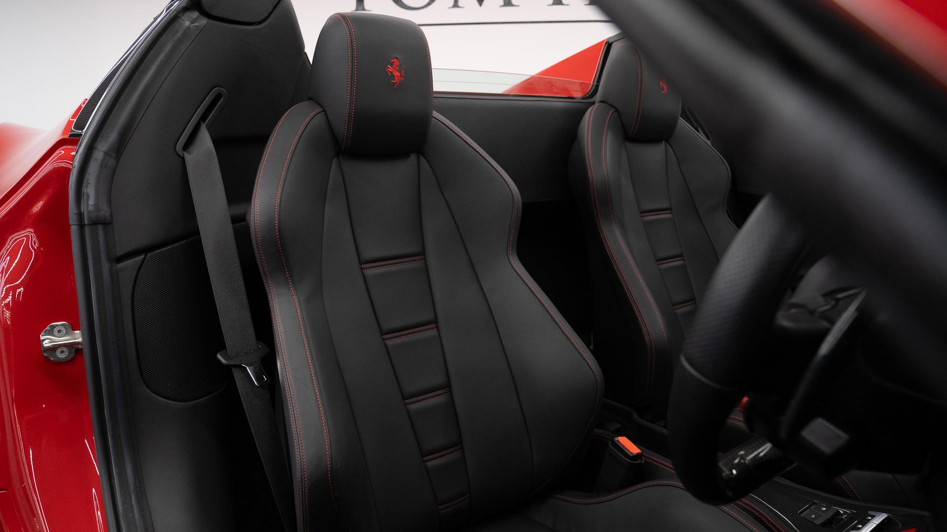 Ferrari 458 Photo b53c6631-9167-462b-8100-3dd5392a4cba.jpg