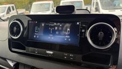 Mercedes-Benz Sprinter Photo 24