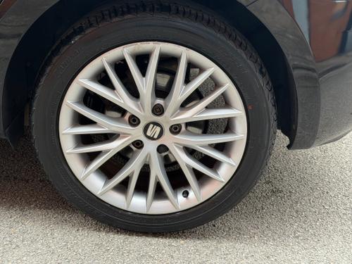 SEAT Leon Photo b547597d-f592-493f-bf8e-bd3d029a407e.jpeg