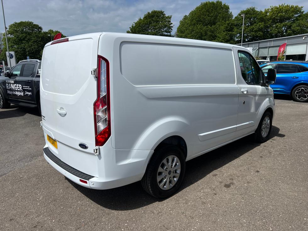 Ford Transit Custom Photo b54ae499-d36c-4504-b9ca-65ae242d1142.jpeg