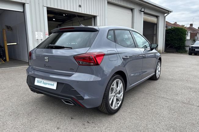 SEAT Ibiza Photo 23
