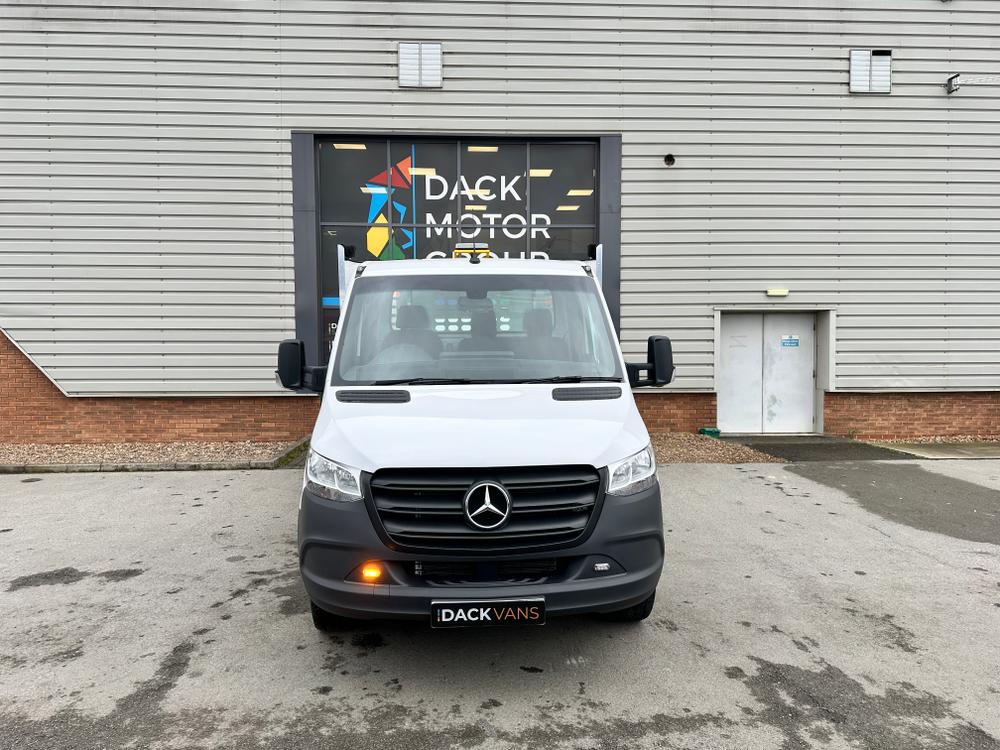 Mercedes-Benz Sprinter Photo b5537e31-c060-4772-b85e-a9cb3ff92b96.jpg