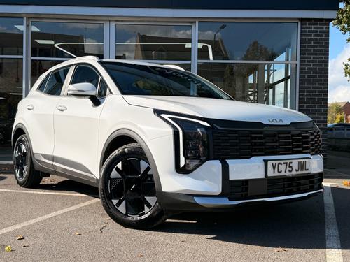Used 2025 Kia Sportage 1.6 h T-GDi Pure SUV 5dr Petrol Hybrid Auto Euro 6 (s/s) (235 bhp) White Pearl at Piccadilly Motors