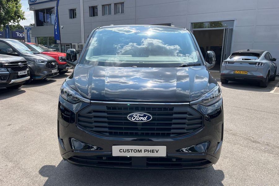 Ford CUSTOM Photo b58de10d-0288-4ea6-9dc8-bb8e0575e1de.jpg