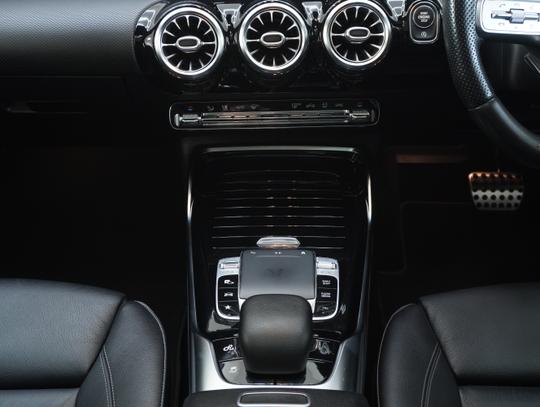 Mercedes-Benz A Class Photo b59427f9-fd54-445f-a221-04ad1682cda0.jpg