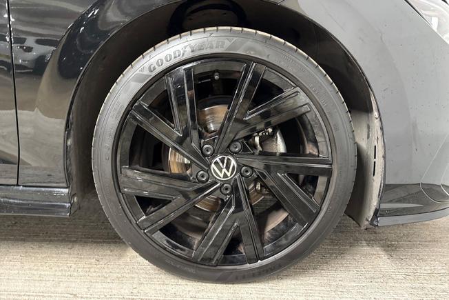 Volkswagen Golf Photo 5