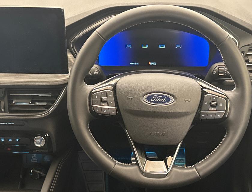 Ford Kuga Photo b5b807ed-2146-46d0-a2b1-f076913dcae0.jpg