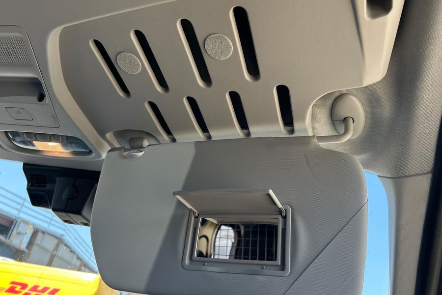 Ford E-TRANSIT COURIER Photo b5b93f96-b89a-45df-bdf6-a89d17b6c56d.jpg
