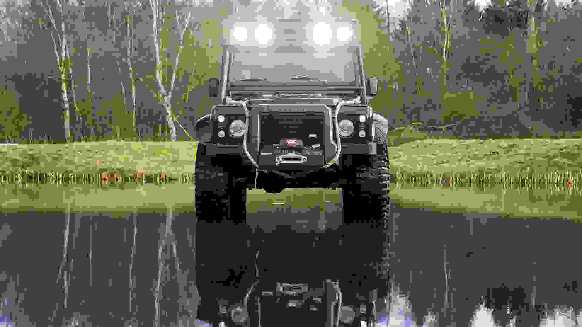 Land Rover Defender 110 Pick-Up Photo b5bf5251-76df-49df-9267-583556b6b86e.jpg