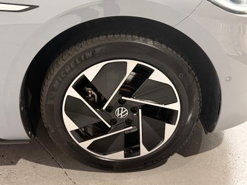 Volkswagen ID.3 Photo b5ebe185-f756-416f-a84b-38a39f4c45a6.jpeg