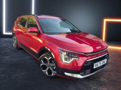 Used 2026 Kia Niro 1.6 GDi HEV EVOLVE Runway Red at Kia Motors UK
