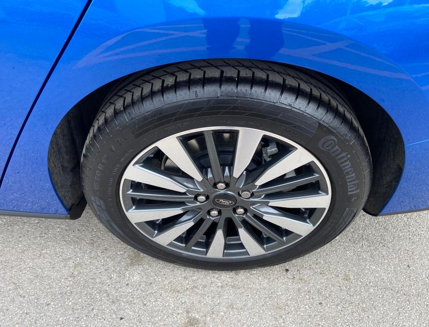 Ford Focus Photo b5f0d915-6da3-4d94-9bd1-114f17588b2c.jpg