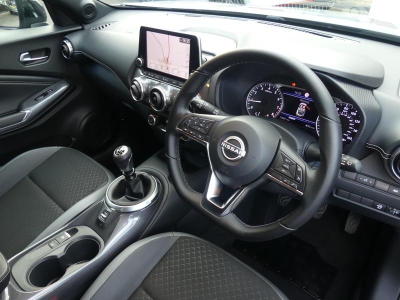 Nissan Juke Photo b5f8c0de-bbd9-4a8b-8fbd-226a9ec5c454.jpg