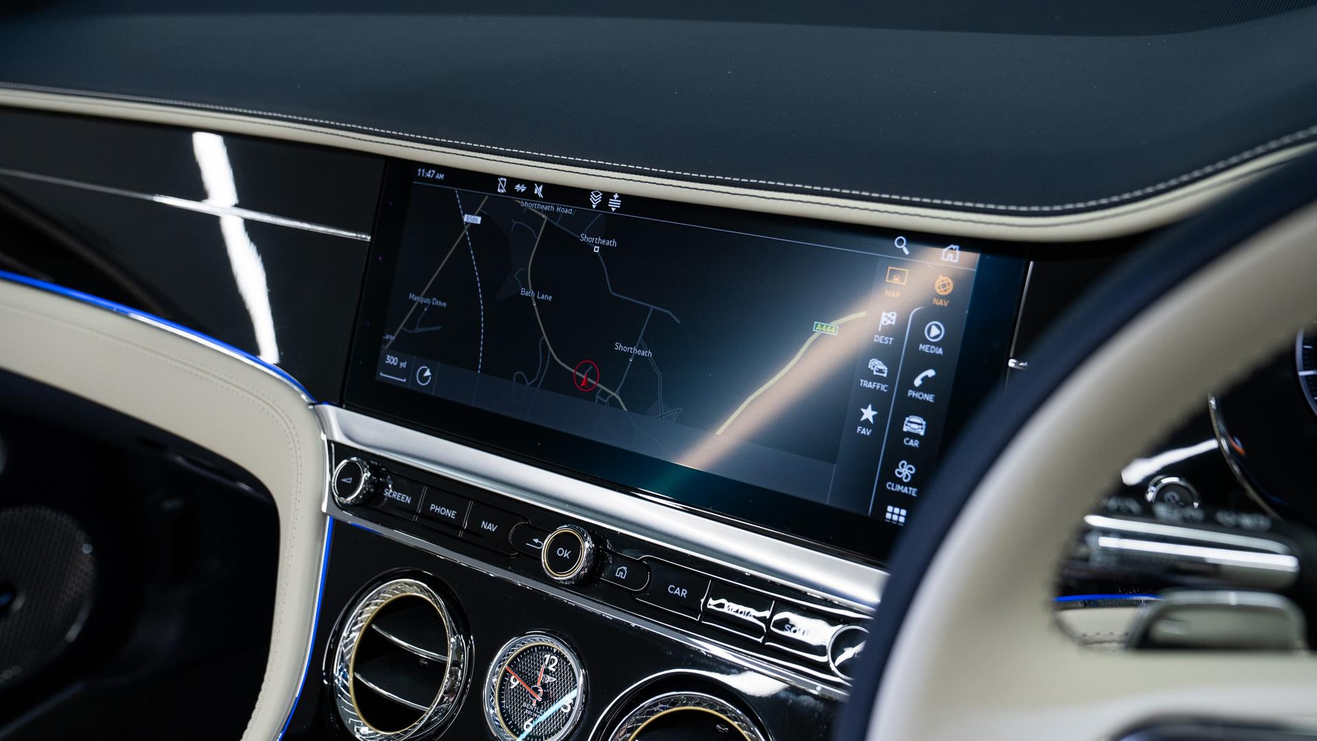 Bentley Continental Photo b5fe44ce-dc92-48aa-8cc5-9074babedf80.jpg