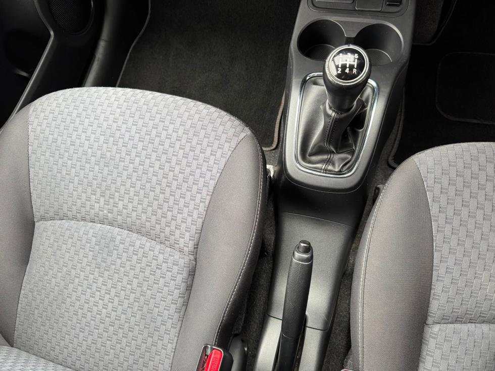 Mitsubishi Mirage Photo b609ed7f-6143-4f95-946f-c69299e84c9d.jpeg
