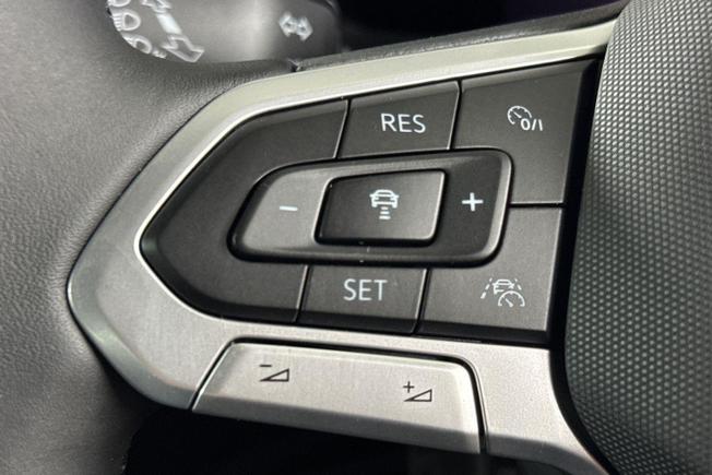 VOLKSWAGEN Polo Photo 16