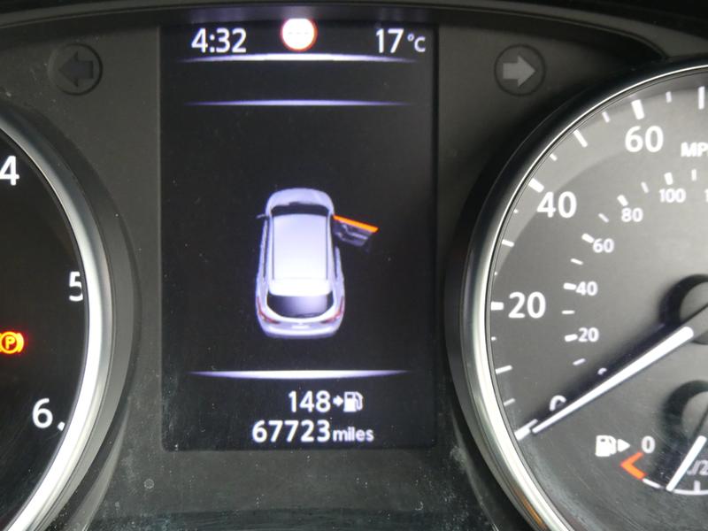 Nissan Qashqai Photo b6127932-d8e6-4d4b-a1dd-80aac9d746d3.jpg