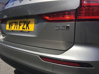 Volvo V60 Cross Country Photo 9