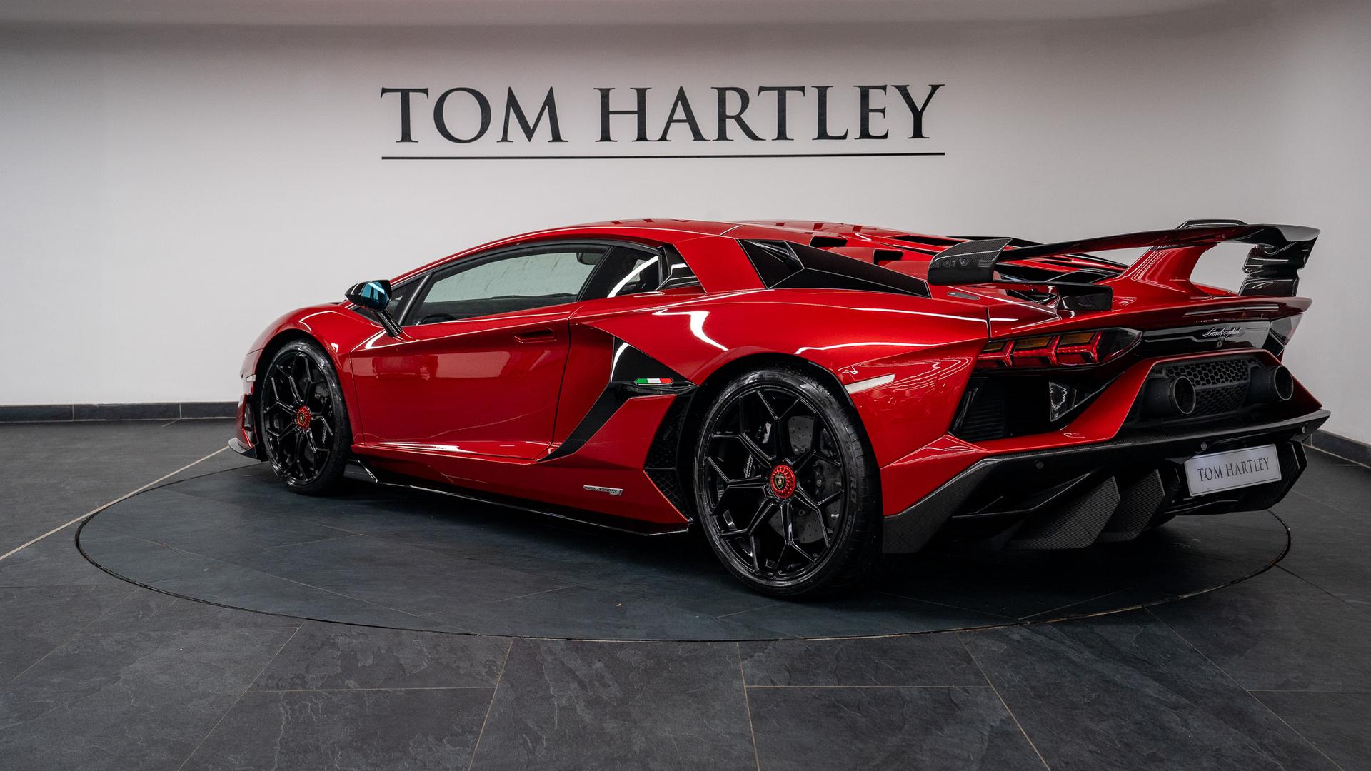 LAMBORGHINI Aventador Photo b6318522-4d92-4eb8-b20c-7572f7ca182a.jpg