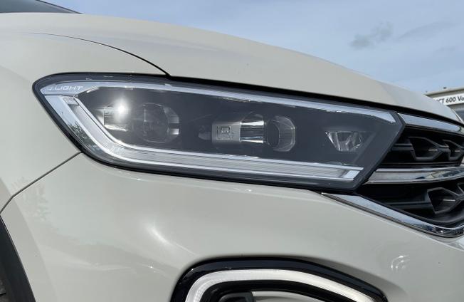 VOLKSWAGEN T-Roc Photo 19