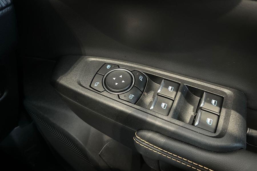 Ford RANGER Photo b653e04f-a73f-42bb-bf33-9147c477cfd5.jpg