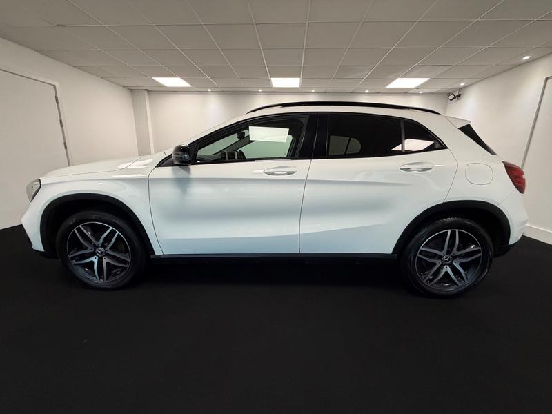 Mercedes-Benz GLA Photo b663df83-c1e1-41fa-95ef-2b5441a49040.jpg