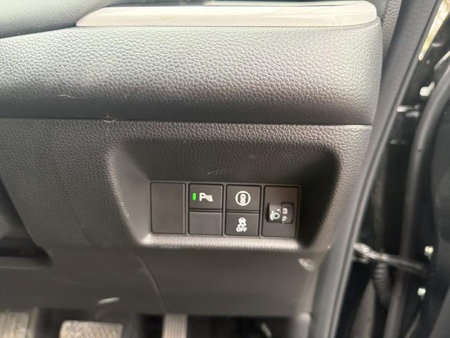 Honda Jazz Photo b666e9f6-5891-4831-aaa6-8e2fe777bb3d.jpg