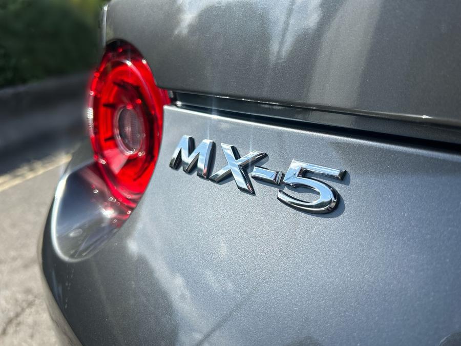 Mazda MX-5 Photo b683e8d3-c727-4af5-b9cd-0b6b01f2d79e.jpg