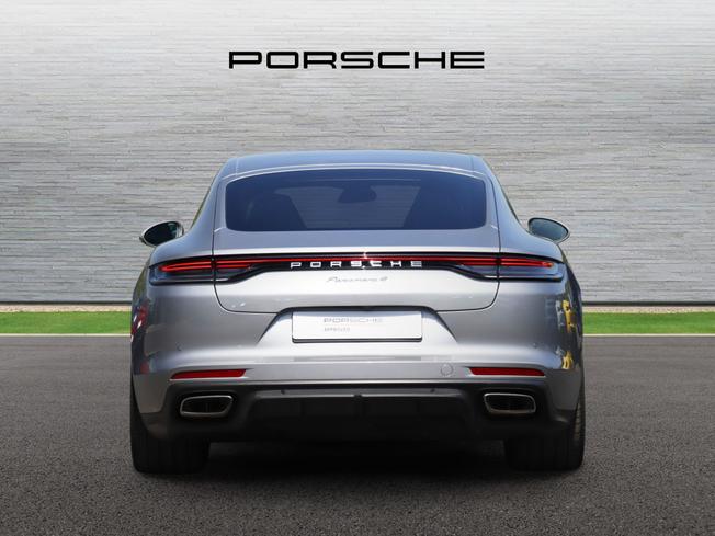 PORSCHE Panamera Photo 6