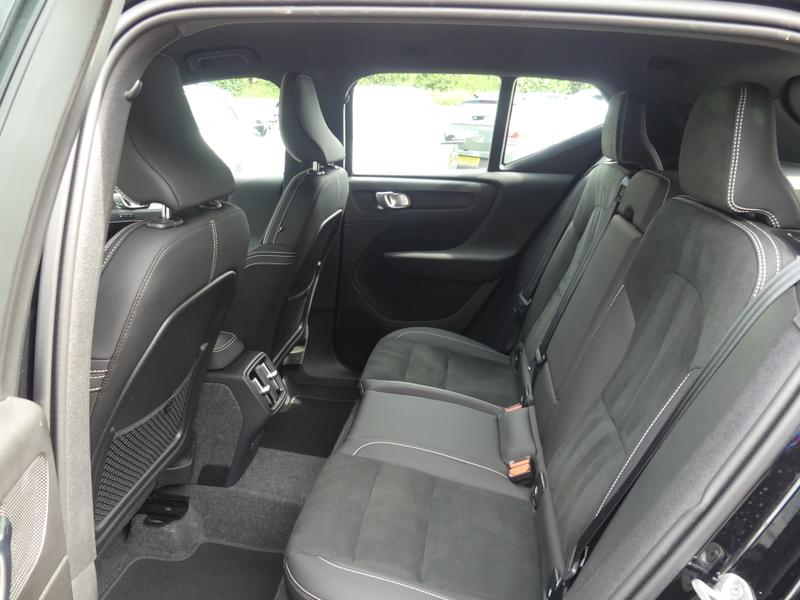 Volvo XC40 Photo b6ac9526-d6a9-4756-946a-a7d55a2d149b.jpg