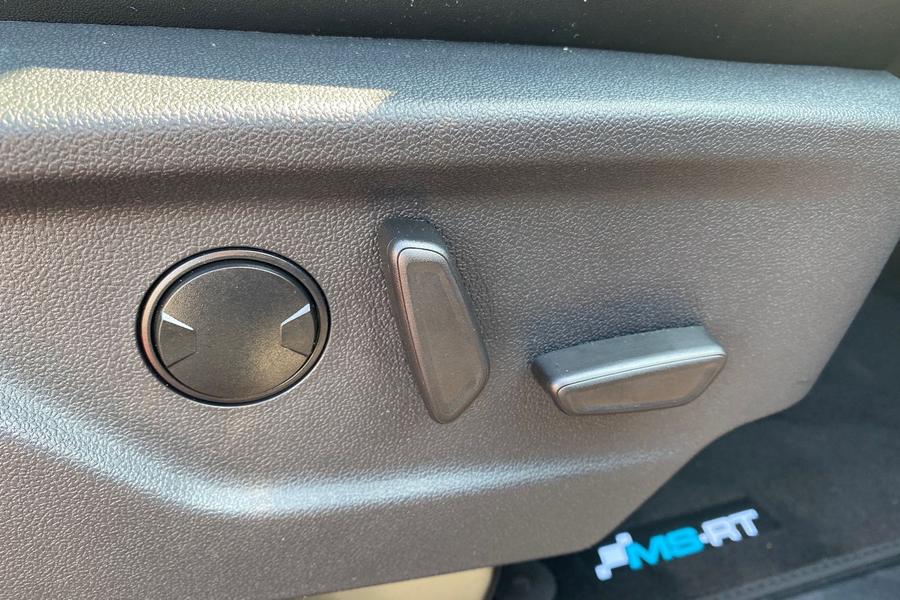 Ford TRANSIT CUSTOM Photo b6b697f2-590c-4d64-9683-54dfef4fc746.jpg