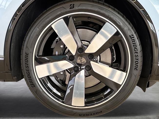 Porsche Macan Photo 9