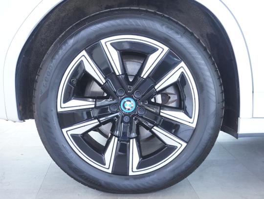 BMW iX3 Photo b6bc36ad-10f1-4242-8a27-dff9d06989ab.jpg