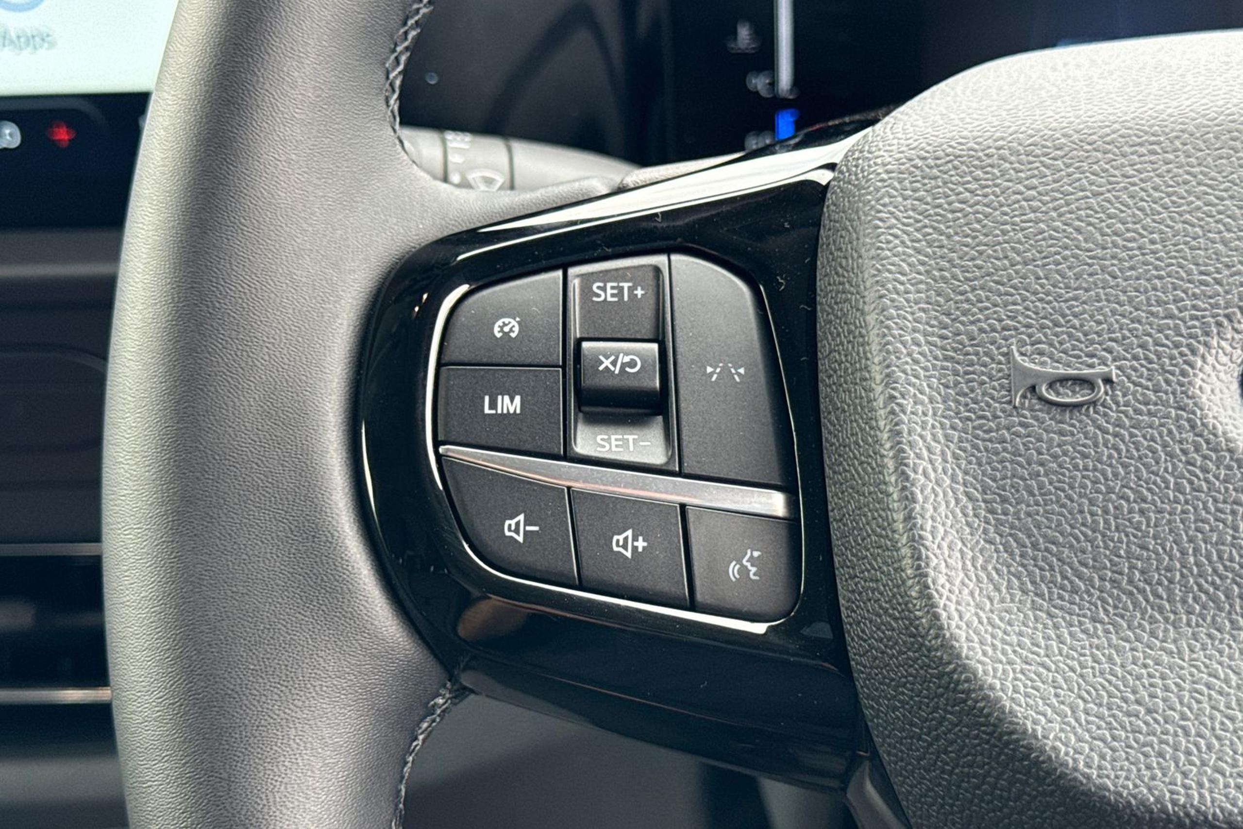 Ford TRANSIT CUSTOM Photo 22