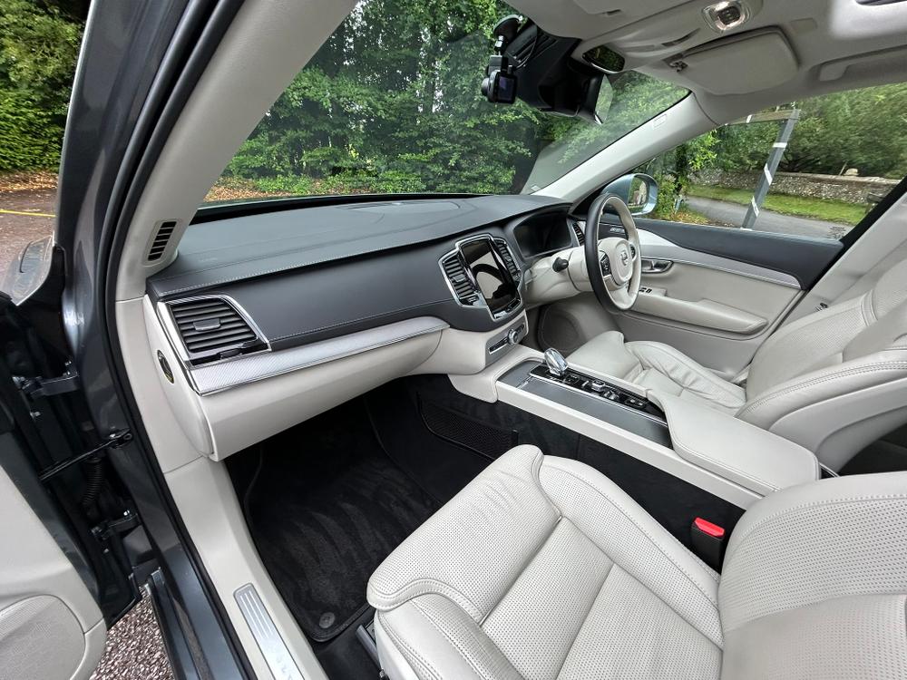 Used Volvo XC90 YG69MEP 42