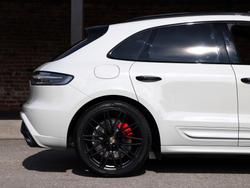 Porsche Macan Photo 4