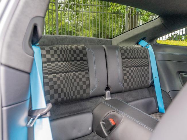 PORSCHE 911 Photo 15