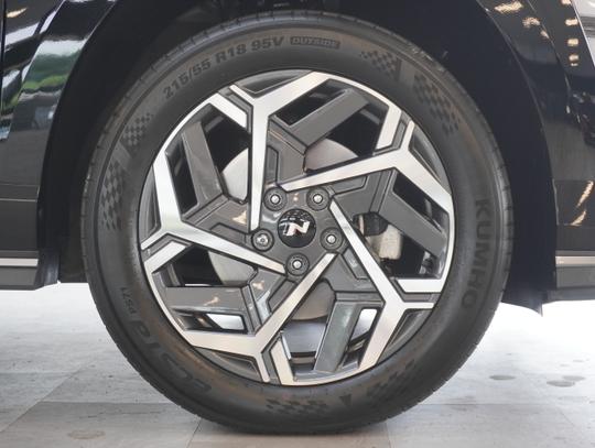 Hyundai KONA Photo b6ec0f5a-fc06-481b-a5bf-b93dd9ab06f7.jpg