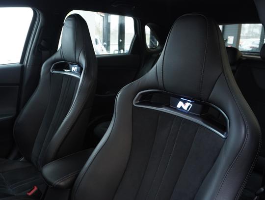 Hyundai i30 Photo b6f5f49f-f8c6-4bef-ac04-243c2b25fb63.jpg