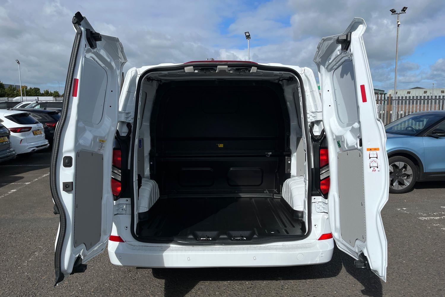 Ford TRANSIT CUSTOM Photo 6