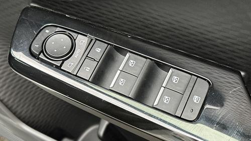Suzuki e Vitara Photo b70464c5-9694-4500-9e03-42828200a5c5.jpg