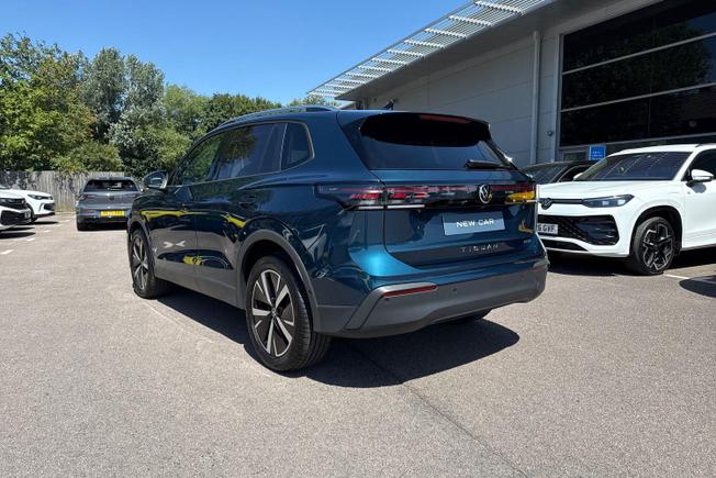 VOLKSWAGEN Tiguan Photo 23