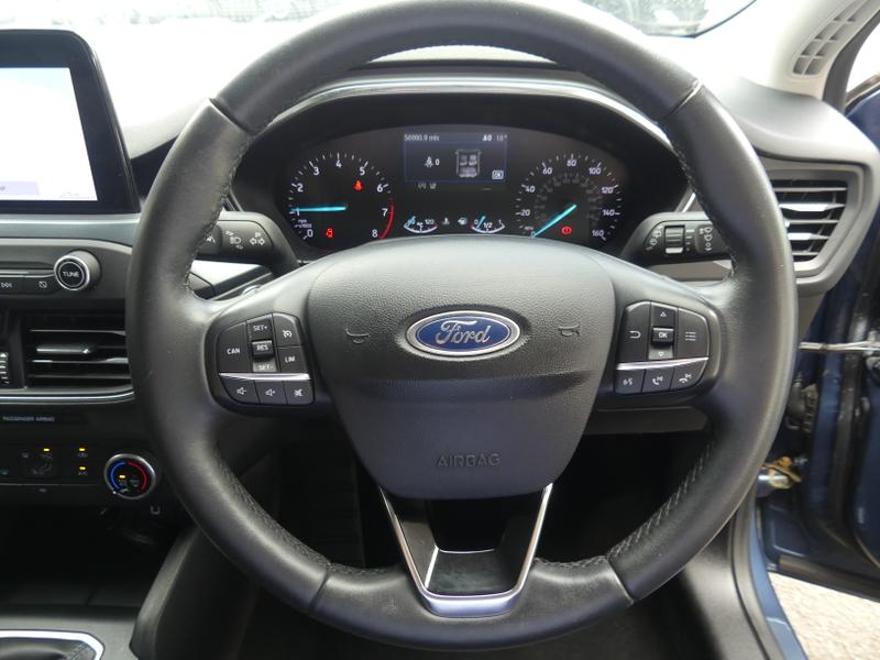 Ford Focus Photo b71177b3-222d-4431-98bd-4a720e64bd01.jpg