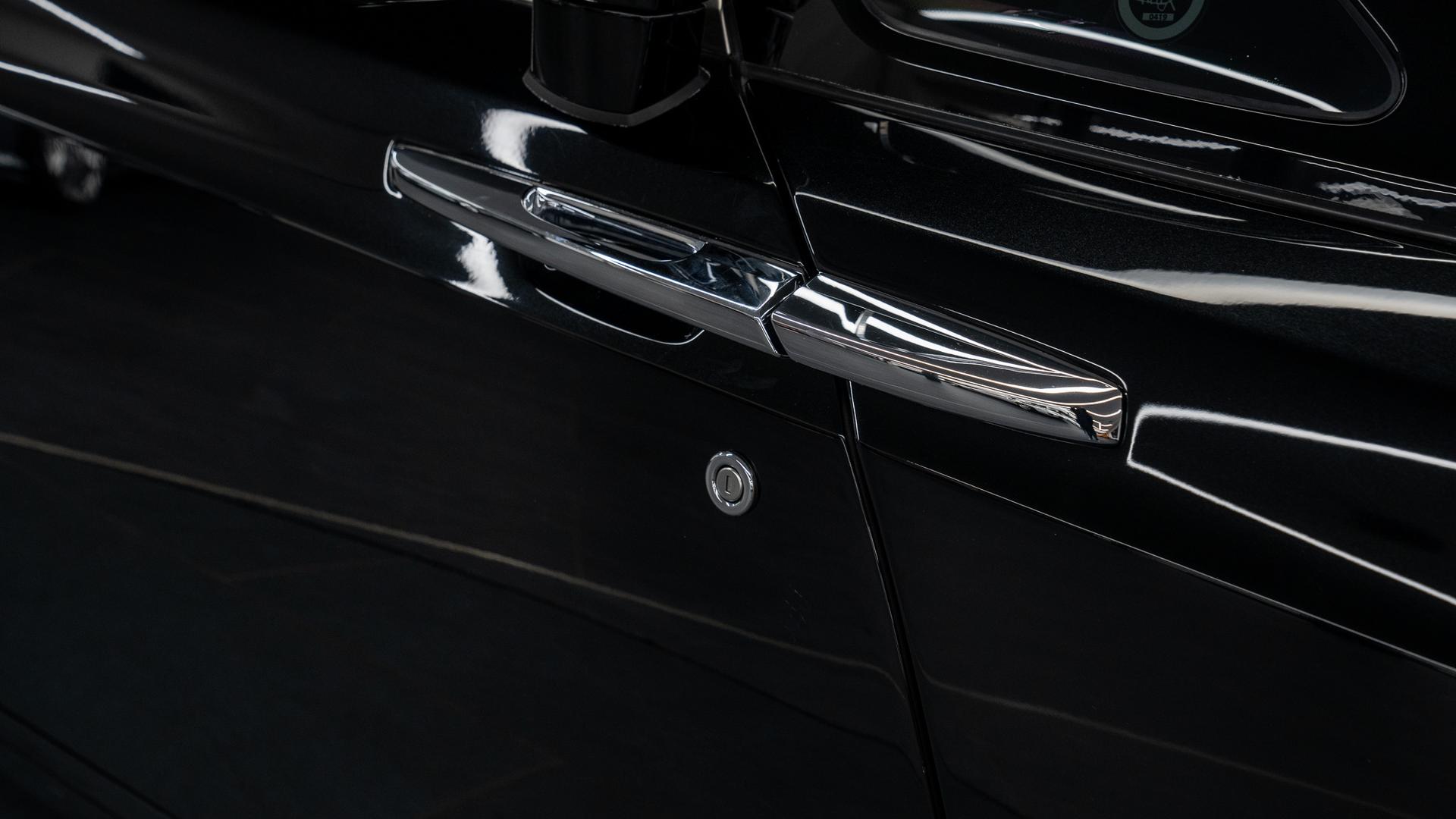 Rolls-Royce Phantom Photo b720de22-5eb3-44d6-bc05-fb115649974a.jpg