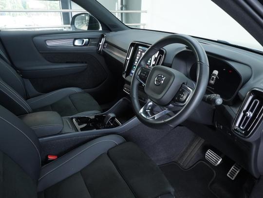 Volvo XC40 Photo b737b0bf-a87b-4f9f-b0ff-03e77c8a8930.jpg